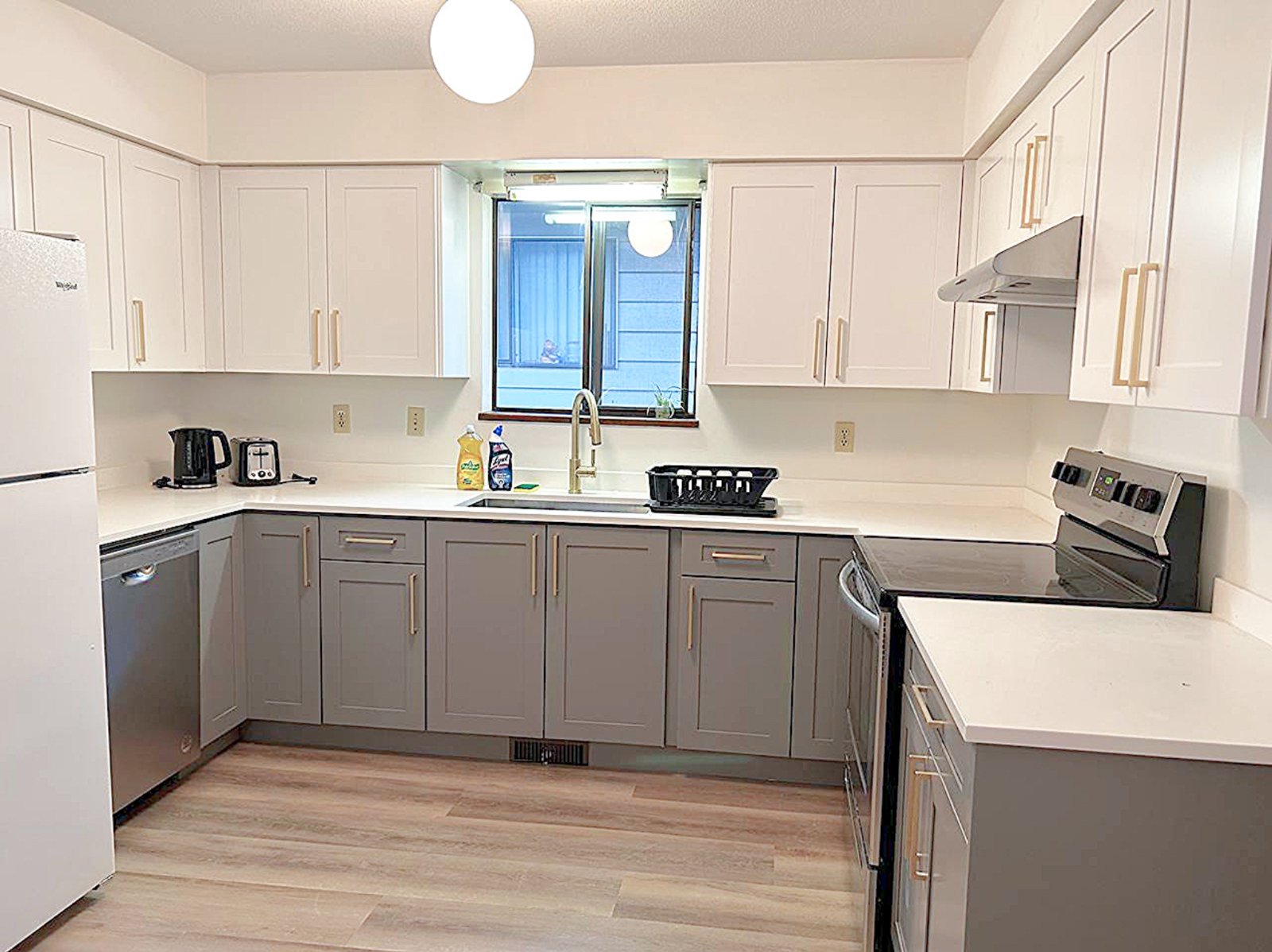 Room in House for Rent - 2933 E 8th Ave, Vancouver, BC 5
